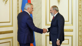 phashinyann-yndunel-e-samvel-k-n243528-1_rQ9BH.jpg