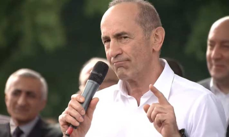 robert-qocharyan-hanrahavaq_GQlg7.jpg