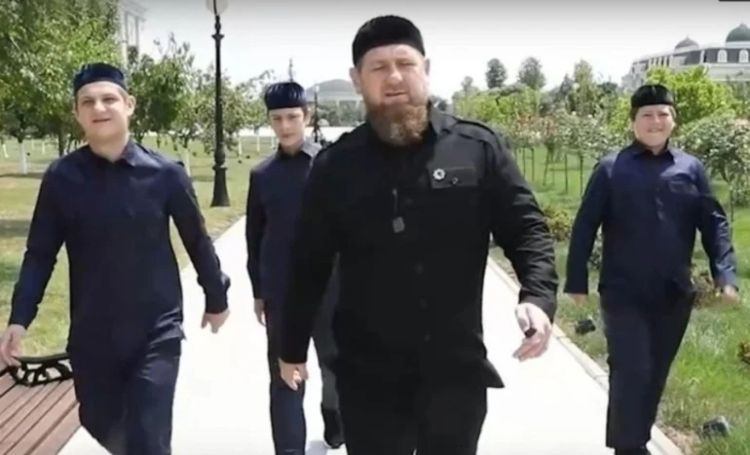 kadirov-sinavyat9l2i_WzH6V.jpg