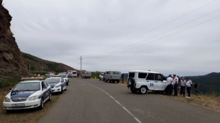 inchu-en-pakel-chanaparhy_-EIlK.jpg