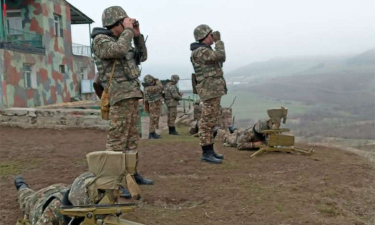 iravichaky-sahmanin_9QYTc.jpg