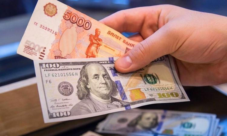 dolar-rubli_8B0PM.jpg