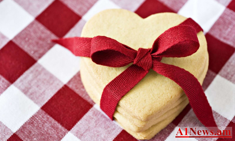 cookiesformhearttableclothtapebowmacrohd-wallpaper-bszh_ky3f9.jpg