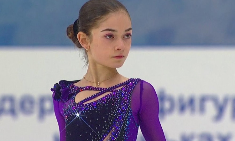 adelina-petrosyan_d-fHH.jpg