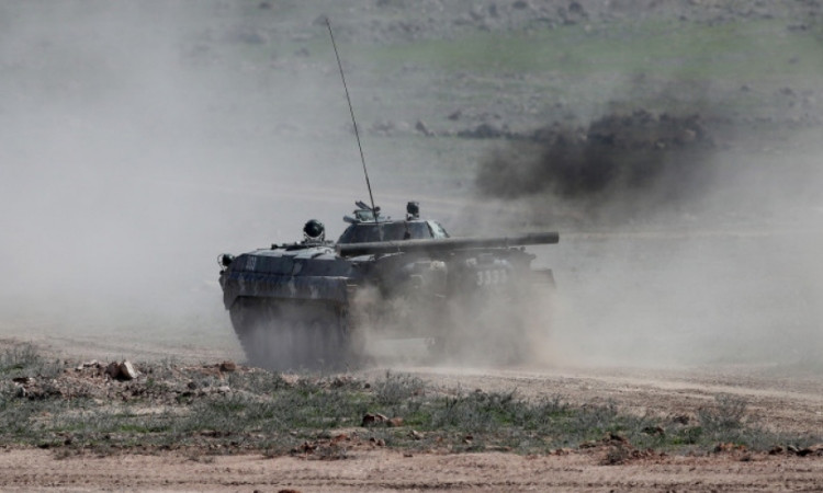 hayastanin-paterazm-e-spasvum_D5LdR.jpg