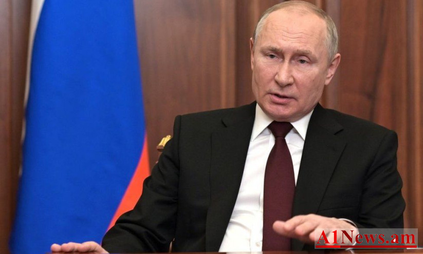 123444861putindesk_FHRSN.jpg