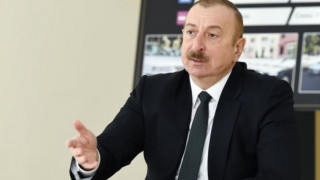 aliev_l02Qy.jpg