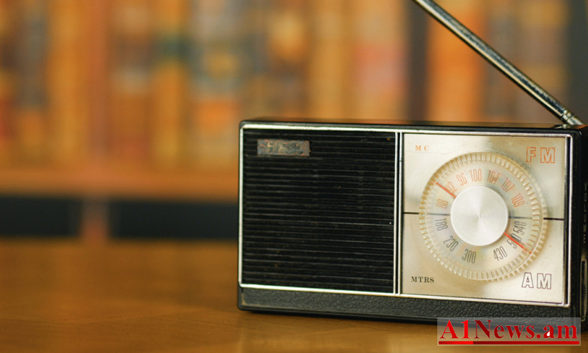 am-fm-radio-facebook_R9_z9.jpg