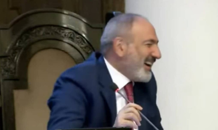 pashinyan_Hak5n.jpg
