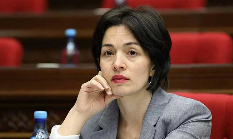 janna-andreasyan_GDd_v.jpg