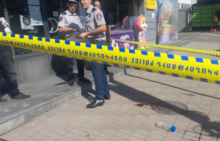 policethumb_4xuCC.jpg