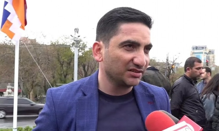 hokhikyan_mCsDB.jpg