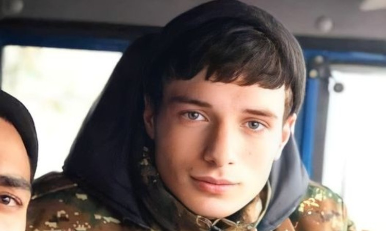 spanel-en-shavarsh-margaryanin_LJhRT.jpg