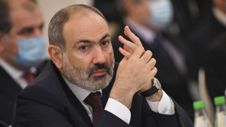 kmo181528006561t218160953_wj40U.jpg