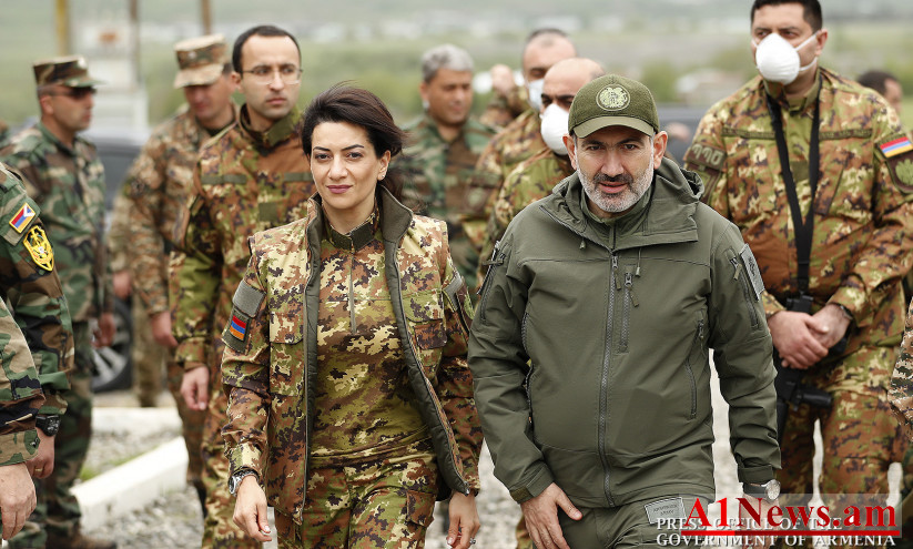 pashinyan-knik_5CLtO.jpg