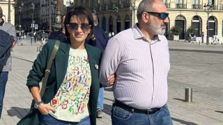 anna-hakobyan-nikol-pashinyan_NYXax.jpg