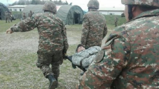 arme213_xfWNP.jpg