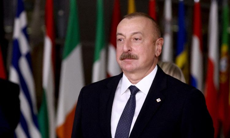 aliev_y54N4.jpg