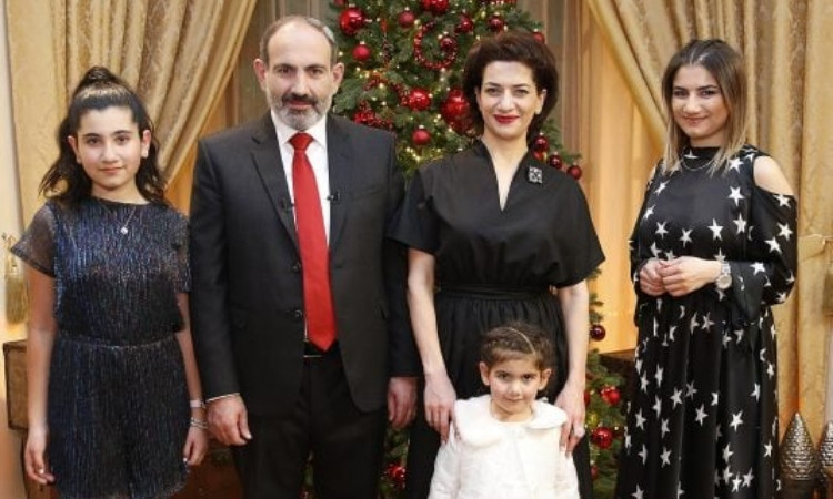 pashinyan_6_G8a.jpg