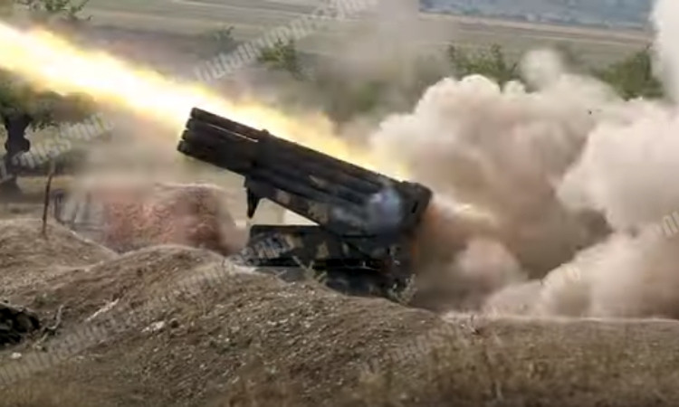 tshnamin-krakel-e_5iSOo.jpg